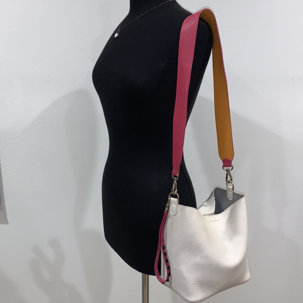 FIND KAPOOR BAG